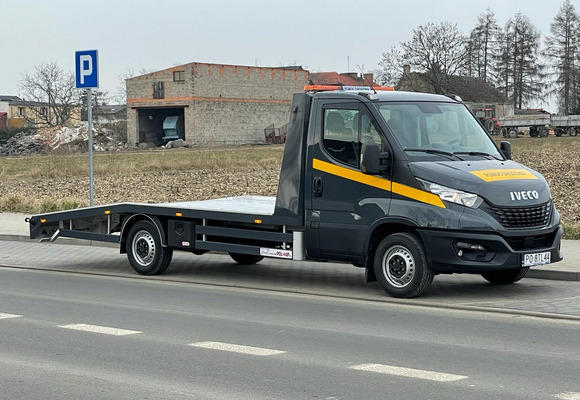 Iveco Daily Autolaweta + Hak 3.5 t 